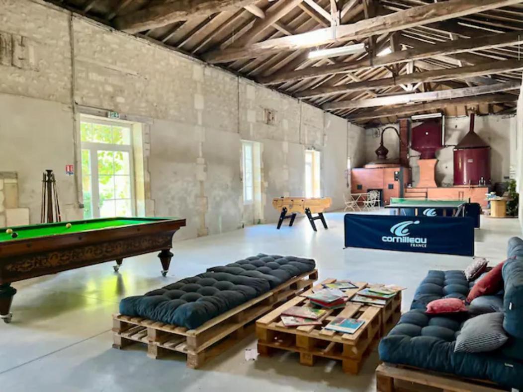 Ile De Malvy Villa Saint-Simeux Екстериор снимка
