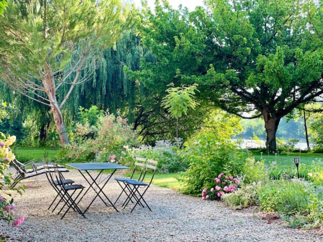 Ile De Malvy Villa Saint-Simeux Екстериор снимка