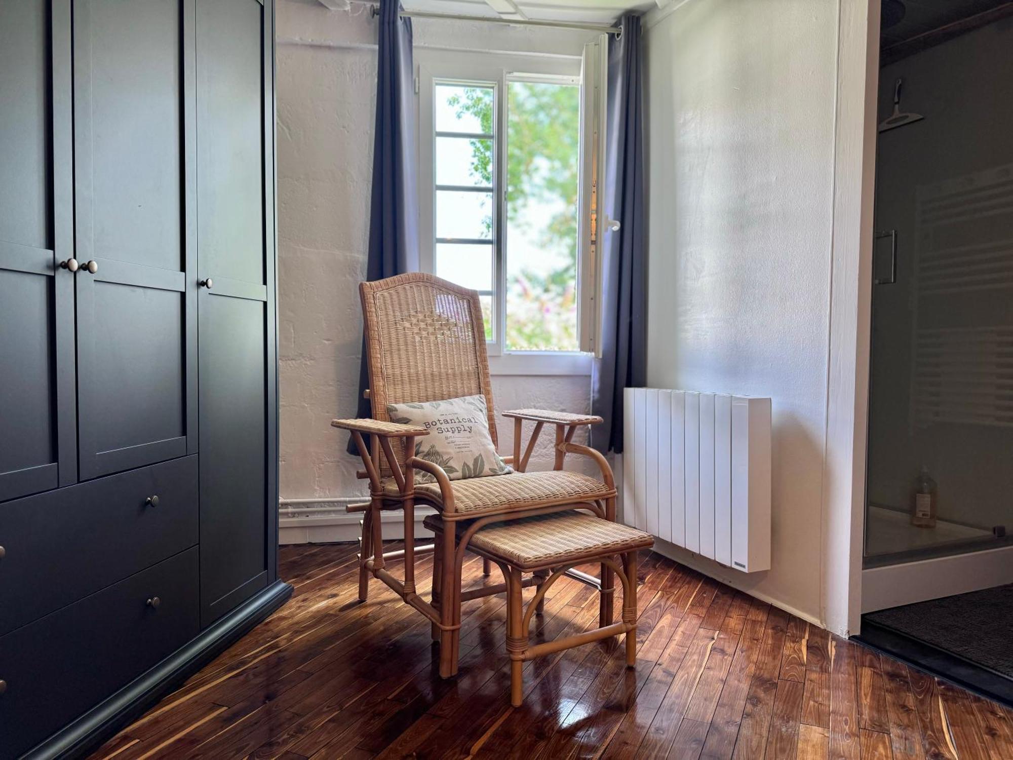 Ile De Malvy Villa Saint-Simeux Екстериор снимка