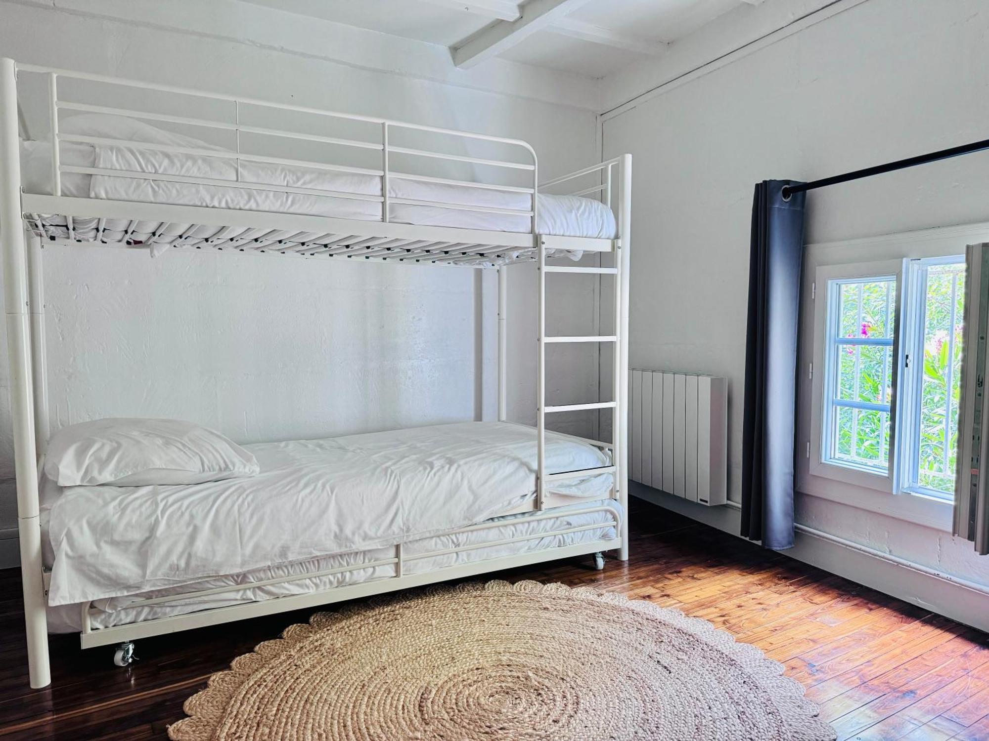 Ile De Malvy Villa Saint-Simeux Екстериор снимка